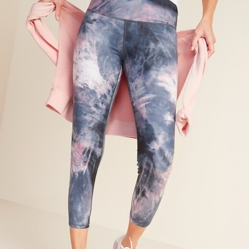OLD NAVY - High-Waisted PowerPress Plus-Size Crop Leggings